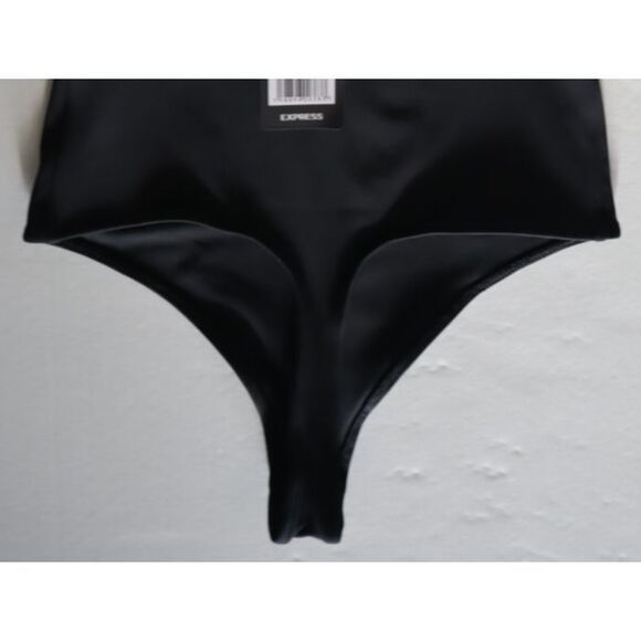 Express 90006CKM Women's Sz M Black Body Sculpting Compression Bodysuit - Picture 10 of 10